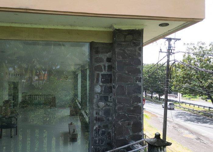 GUDANG DI JALUR LOGISTIK BYPASS IB MANTRA PERING