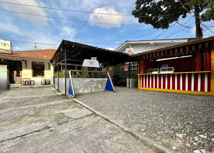 LAHAN KOMERSIAL PLUS BANGUNAN DEKAT CBD SIMATUPANG TANJUNG BARAT JAKARTA