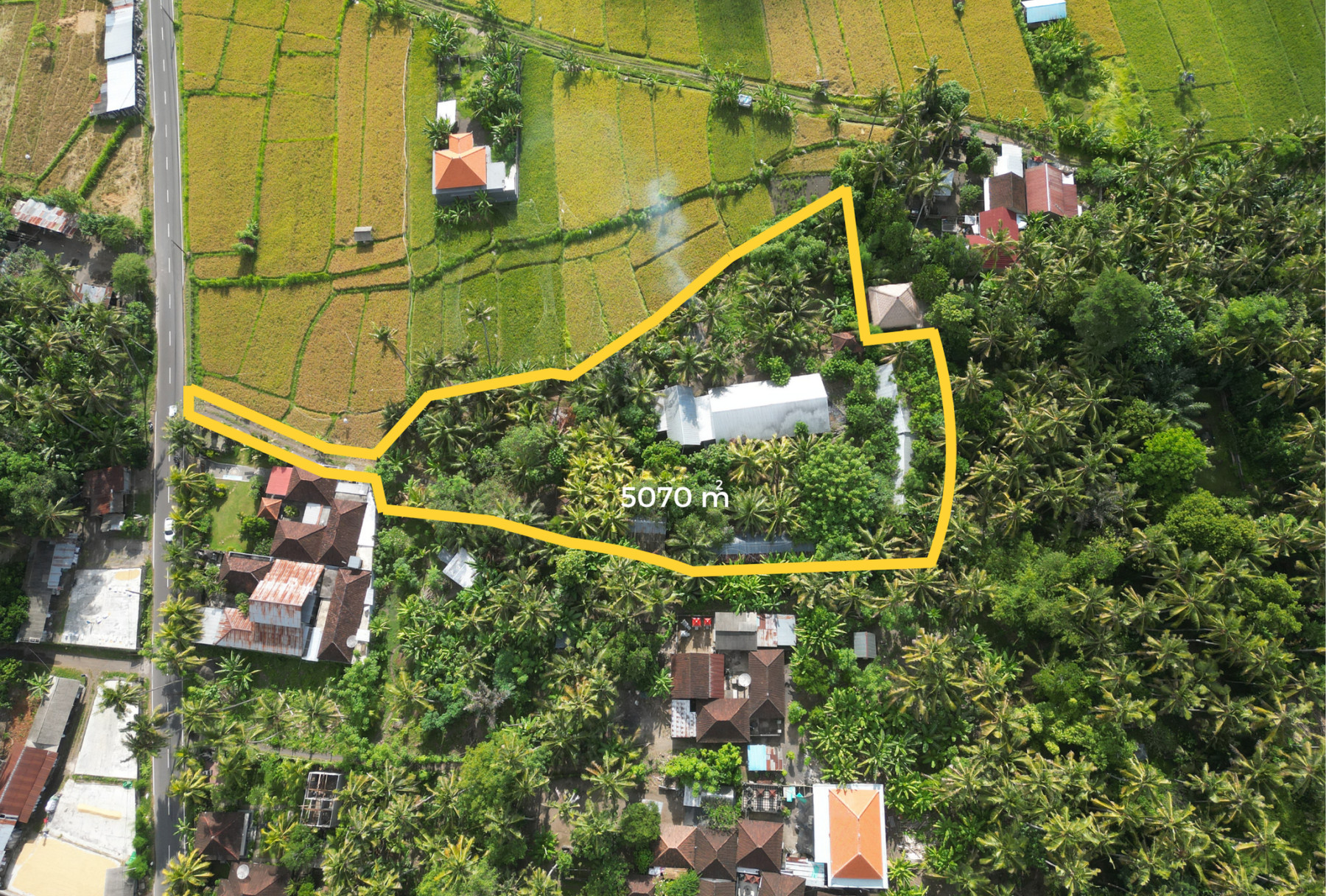 LAHAN INVESTASI DI ANTARA DUA PUSAT WISATA KARANGASEM BALI