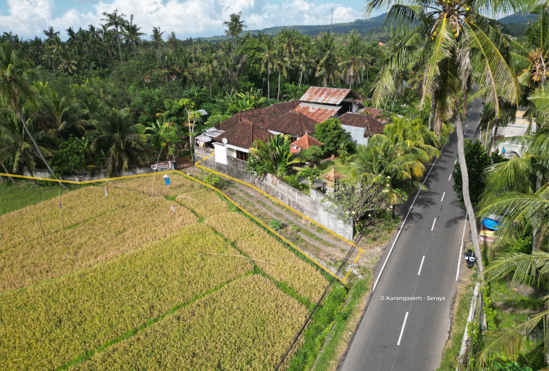 LAHAN INVESTASI DI ANTARA DUA PUSAT WISATA KARANGASEM BALI
