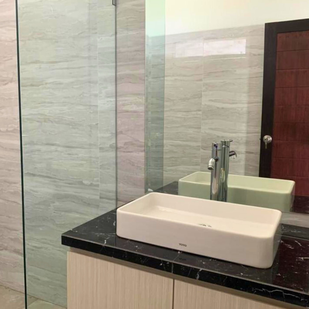 RUMAH SIAP HUNI 2 LANTAI JALAN BIKINI DENPASAR BARAT