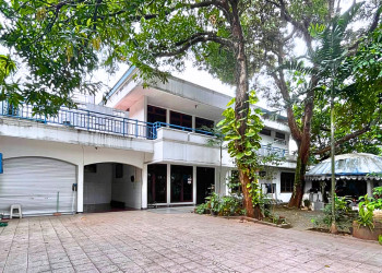 RUMAH HITUNG TANAH, LOKASI STRATEGIS DI LEBAK BULUS JAKARTA.